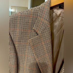 Ralph Lauren beige with houndstooth pattern sport coat